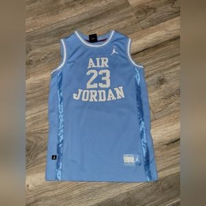 Baby blue M 10/12 Jordan Jersey